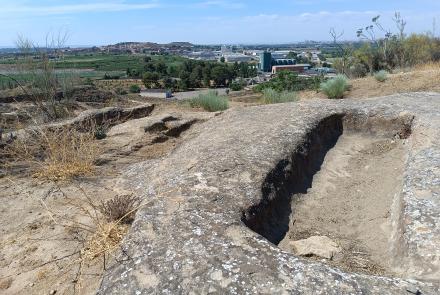 Tombes excavades a la roca - Descobrim el Segrià